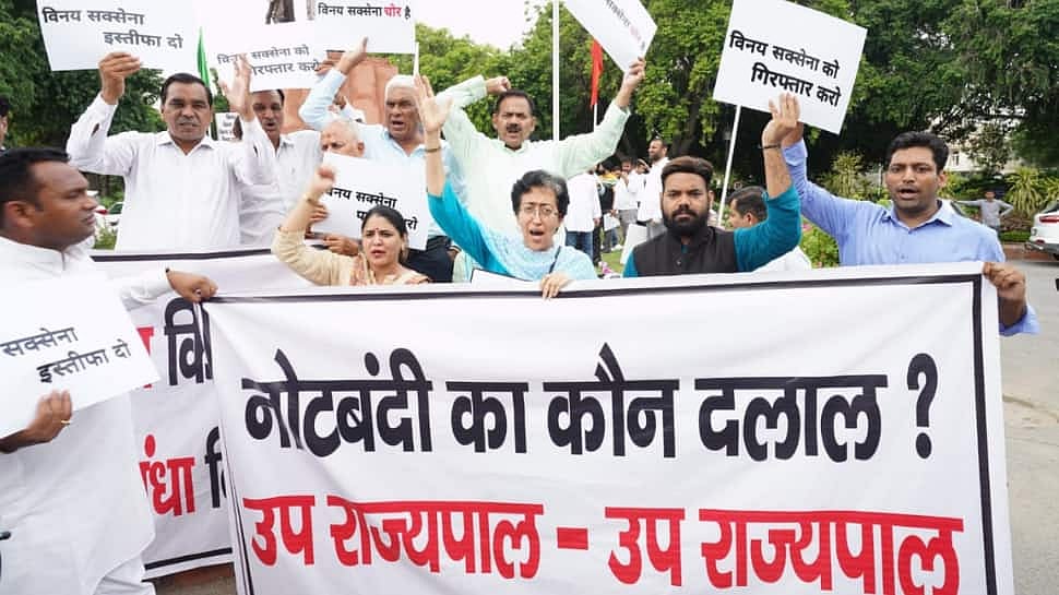दिल्लीः LG ने AAP विधायकों पर कानूनी कार्रवाई का लिया फैसला, भ्रष्टाचार के आरोपों पर वीके सक्सेना का पलटवार