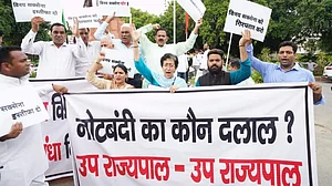 दिल्लीः LG ने AAP विधायकों पर कानूनी कार्रवाई का लिया फैसला, भ्रष्टाचार के आरोपों पर वीके सक्सेना का पलटवार