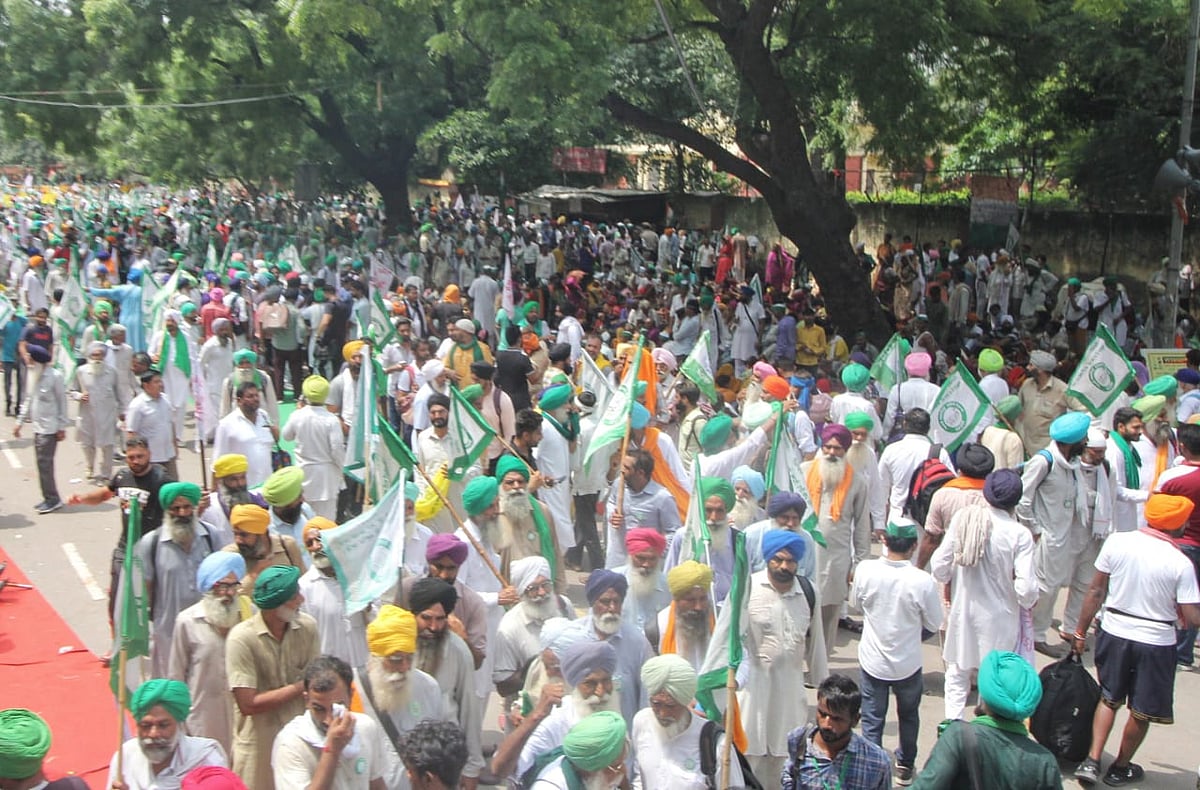 किसानों की महापंचायत: जंतर-मंतर से सिंघु बॉर्डर तक सुरक्षा कड़ी, कई इलाकों में ट्रैफिक जाम, इन रास्तों से जानें से बचें