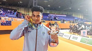 CWG 2022 : वेटलिफ्टिंग में एक और गोल्ड, अचिंता शुली ने भारत के लिए जीता तीसरा स्वर्ण पदक, राष्ट्रपति, PM, CM ने दी बधाई