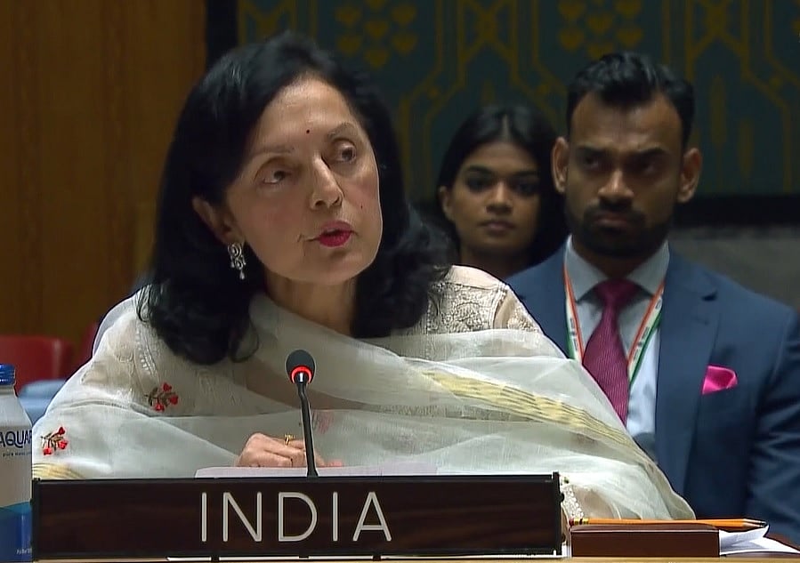 दुनिया की खबरें: आतंकवाद को लेकर भारत की  चेतावनी और पाकिस्तान में बाढ़ से हालात बदतर