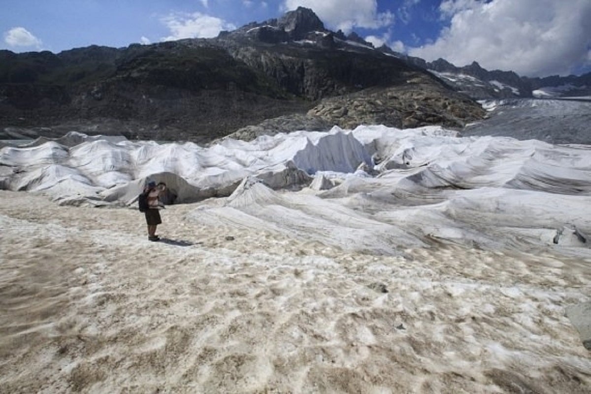 30 साल बाद ग्लेशियर पर मिला लापता व्यक्ति का शव, 1990 में बर्फ में हो गया था दफन