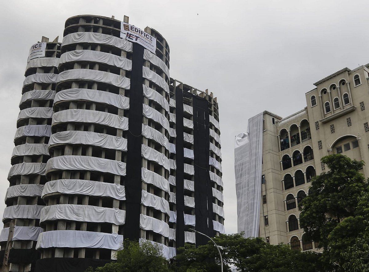 17 करोड़ रुपए के खर्च में महज 9 सेकंड में नीचे आ गिरेगी 'भ्रष्टाचार की इमारत', जानें कितनी कीमत है ट्विन टावर की