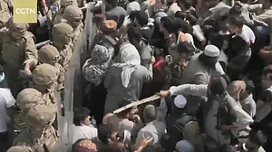 दुनिया की खबरें: अमेरिका ने दुनिया से खोया भरोसा ! और चीन ने बंद किया दुनिया का सबसे बड़ा इलेक्ट्रॉनिक्स थोक बाजार