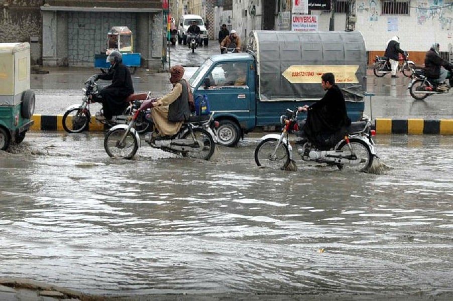 पाकिस्तान में बारिश और बाढ़ ने मचाई तबाही, बलूचिस्तान का देश से संपर्क टूटा, अब तक 937 लोगों की मौत