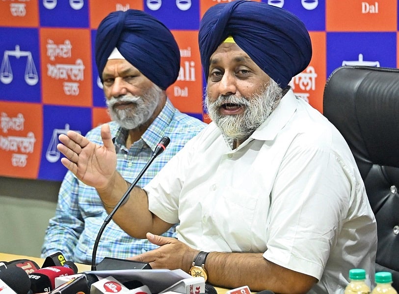 दिल्ली के बाद पंजाब की AAP सरकार पर शराब घोटाले का आरोप, सुखबीर बादल राज्यपाल से करेंगे कार्रवाई की मांग