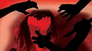 उत्तर प्रदेश: लखनऊ में शर्मनाक कांड, नाबालिग को अगवा कर पहले किया गैंगरेप, फिर पेड़ से लटकाकर की हत्या की कोशिश!
