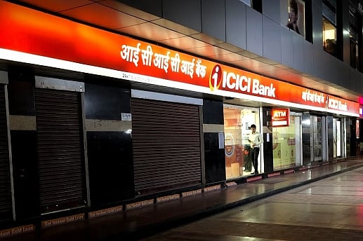 अर्थ जगत की 5 बड़ी खबरें: ICICI बैंक का मार्केट कैप 6 लाख करोड़ रुपये तक पहुंचा और डिज्नी प्लस हॉटस्टार ने 83 लाख ग्राहक जोड़े