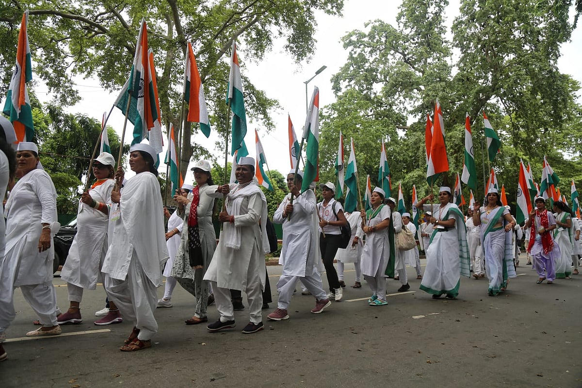 राहुल गांधी के नेतृत्व में कांग्रेस ने निकाली आजादी गौरव यात्रा, बापू को किया नमन, लिया आजादी बचाने का संकल्प