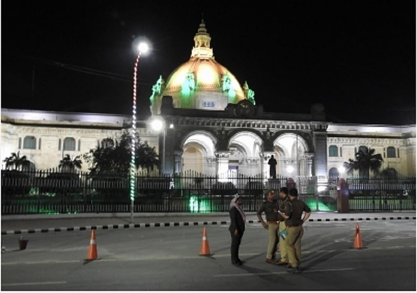 यूपी में महिलाओं-बच्चों के खिलाफ अपराध में अब नहीं मिलेगी अग्रिम जमानत, विधानसभा में CRPC संशोधन विधेयक पास