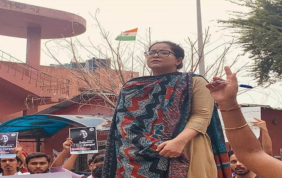 पीएचडी रद्द होने के बाद जामिया में सफूरा जरगर के प्रवेश पर भी प्रतिबंध लगा, CAA प्रोटेस्ट का किया था नेतृत्व