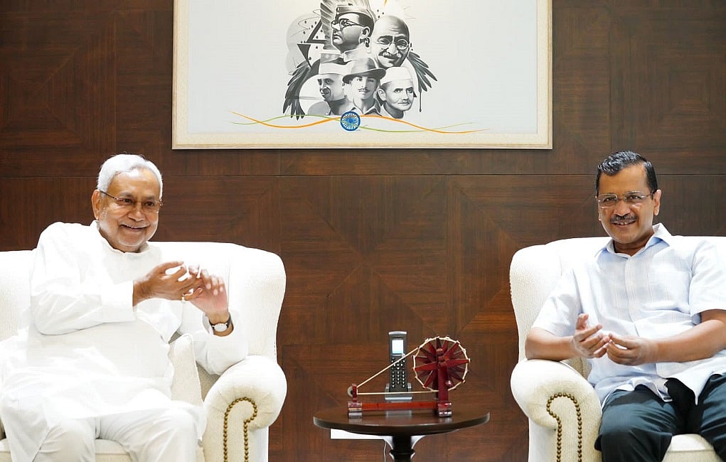 विपक्ष को एकजुट करने निकले नीतीश ने केजरीवाल से की मुलाकात, ऑपरेशन लोटस समेत कई मुद्दों पर हुई चर्चा