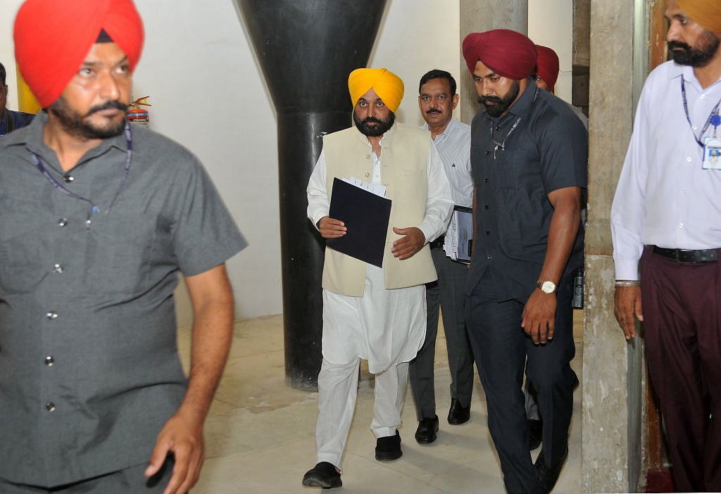 पंजाबः राज्यपाल के फैसले के खिलाफ सुप्रीम कोर्ट जाएगी AAP सरकार, सीएम मान ने 27 सितंबर को फिर बुलाया विशेष सत्र