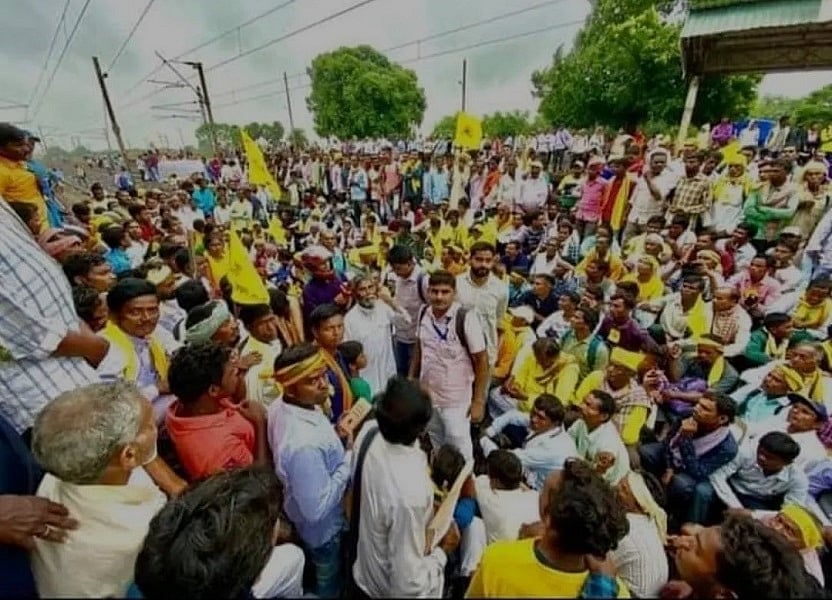 कुड़मी आंदोलन से झारखंड, उड़ीसा, बंगाल में 60 से ज्यादा ट्रेन रद्द, आदिवासी दर्जे के लिए चार दिन से प्रदर्शन जारी