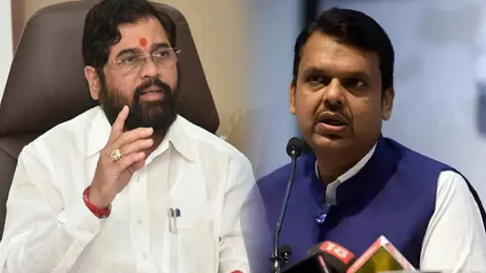 महाराष्ट्रः महायुति में रार! बैठक रद्द, एकनाथ शिंदे सातारा रवाना, जितेंद्र आव्हाड से मिले, चढ़ा सियासी पारा