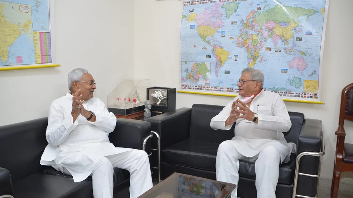 फोटो: @SitaramYechury