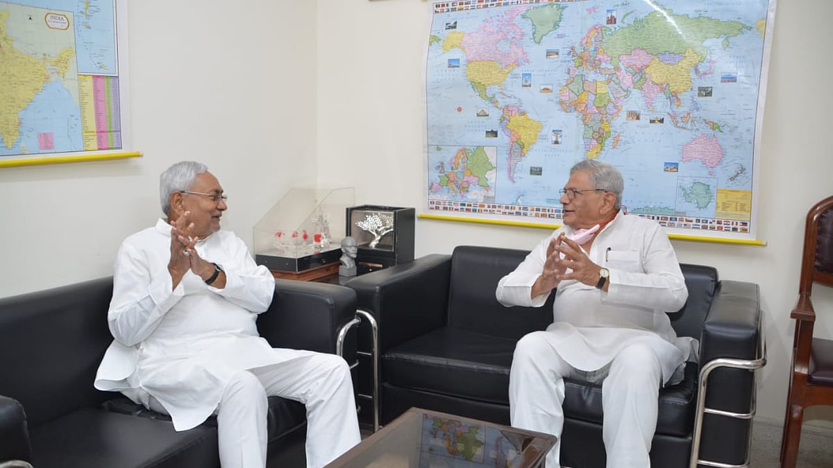फोटो: @SitaramYechury