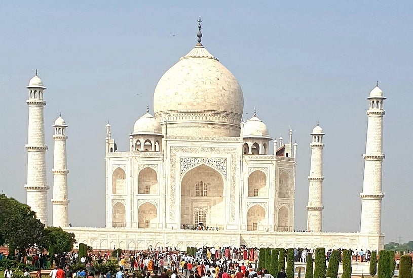 नहीं खुलेंगे ताजमहल के बंद 22 कमरे, सुप्रीम कोर्ट ने पब्लिसिटी स्टंट करार देते हुए याचिका खारिज की