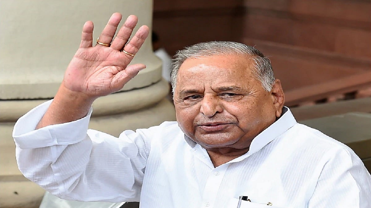 मुलायम सिंह यादव का सैफई में आज अंतिम संस्कार, थोड़ी देर में मेला ग्राउंड में अंतिम दर्शन के लिए रखा जाएगा पार्थिव शरीर