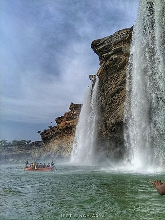 अर्थ जगत की खबरें: 5जी के कारण नौकरियों में 34 फीसदी की वृद्धि  और अब पासवर्ड शेयर नहीं कर पाएंगे नेटफ्लिक्स यूजर्स!