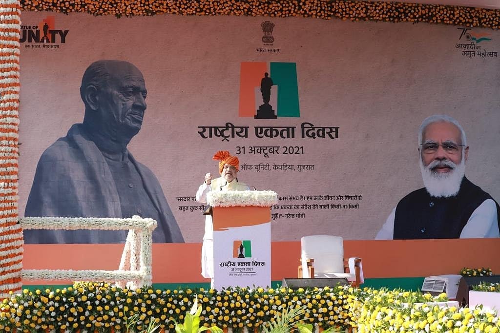 'राजनीतिक लाभ के लिए सरदार पटेल के नाम का इस्तेमाल करना उनका अपमान, उनके गौरव की बात करने वाले पहले पटेल को समझें'
