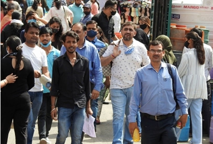 कोरोना की ताजा धमक के बीच दिल्ली में मास्क की अनिवार्यता खत्म, अब नहीं लगेगा जुर्माना, DDMA ने जारी किया आदेश
