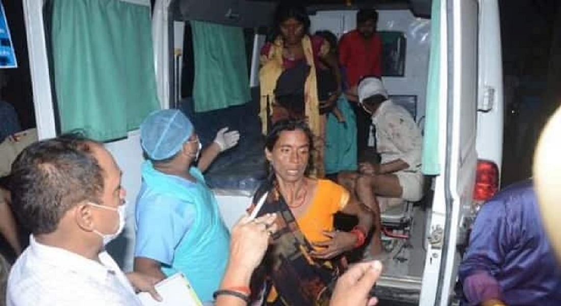 उत्तर प्रदेश में बीते 12 घंटों में हुए तीन सड़क हादसों से कोहराम! 32 लोगों की गई जान, कई घायल