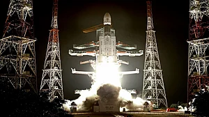 भारत ने रचा इतिहास! GSLV 3 ने 36 'वनवेब' उपग्रहों के साथ भरी उड़ान, जानें ‘बाहुबली रॉकेट’ की खासियत