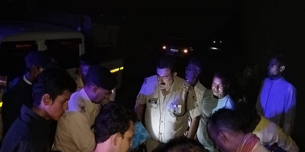 उत्तराखंड में दशहरा पर सड़क हादसे से कोहराम! बारातियों से भरी बस खाई में गिरने से 25 लोगों की मौत, कई घायल