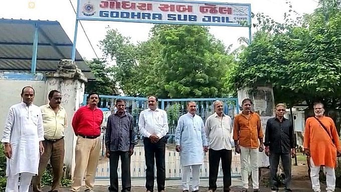 बिलकिस बानो केस: सुप्रीम कोर्ट पहुंचे 3 दोषी, इस मांग पर कल होगी सुनवाई