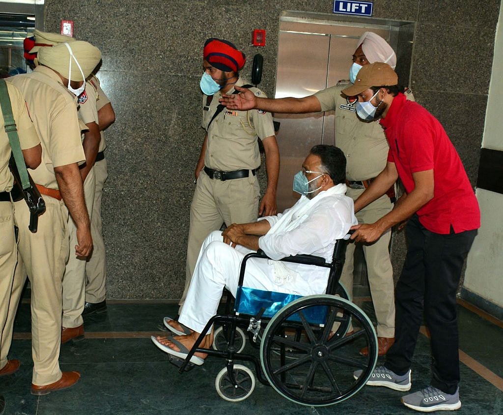 मुख्तार अंसारी एंबुलेंस मामला: मऊ में डॉक्टर अलका राय का नर्सिग होम सील, कोर्ट के आदेश पर हुई कार्रवाई