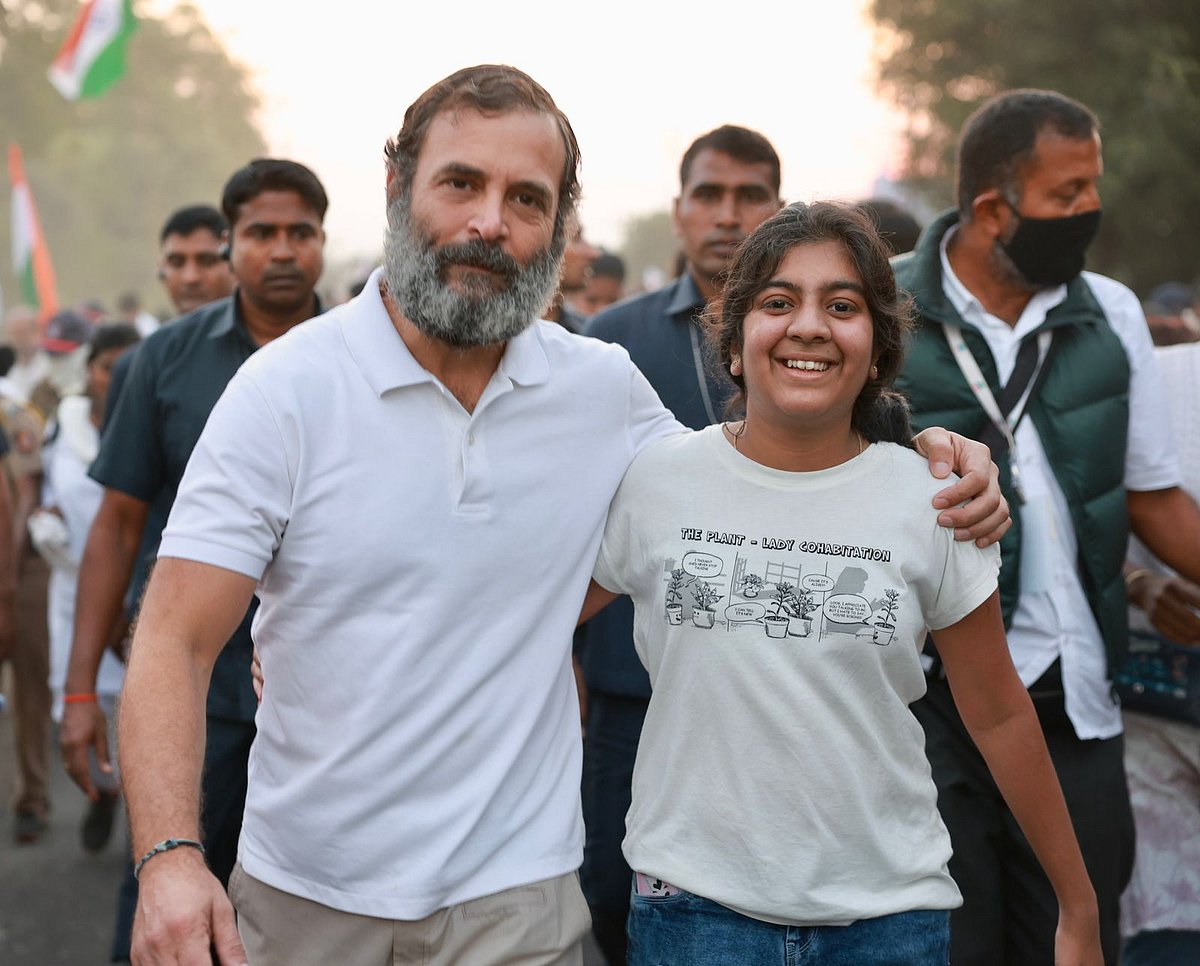 इंदिरा गांधी की जयंती पर 'भारत जोड़ो यात्रा' में महिलाओं का हुजूम, राहुल गांधी के साथ कदमताल मिलाते दिखी नारी शक्ति