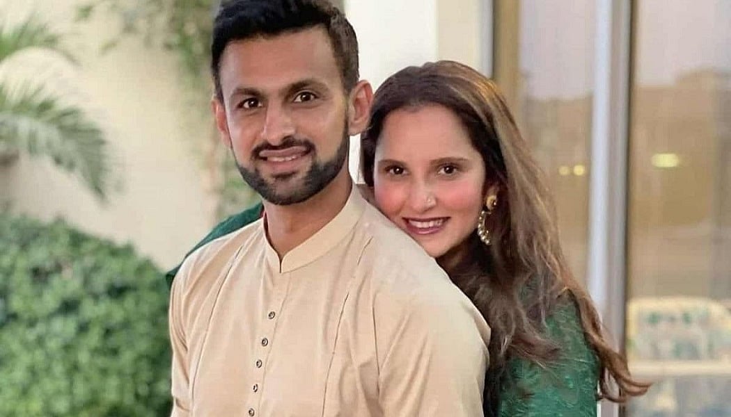 तलाक की खबरों के बीच शोएब के इस पोस्ट से नया 'ट्विस्ट', पत्नी सानिया को इस अंदाज में किया बर्थडे विश