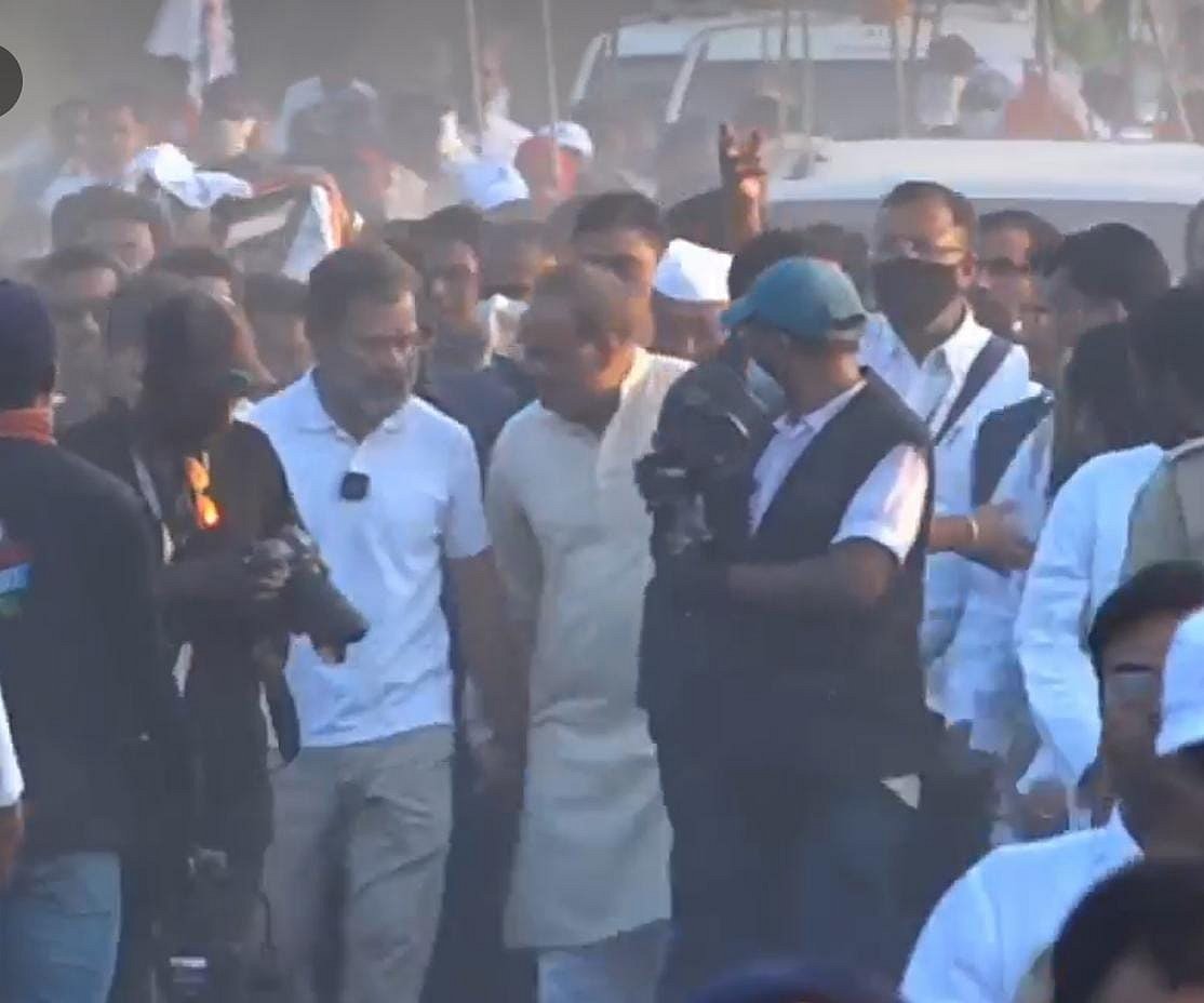 भारत जोड़ो यात्रा: राहुल गांधी को पूर्व मंत्री अरुण यादव ने मध्यप्रदेश आने के लिए दिए आमंत्रण के पीले चावल