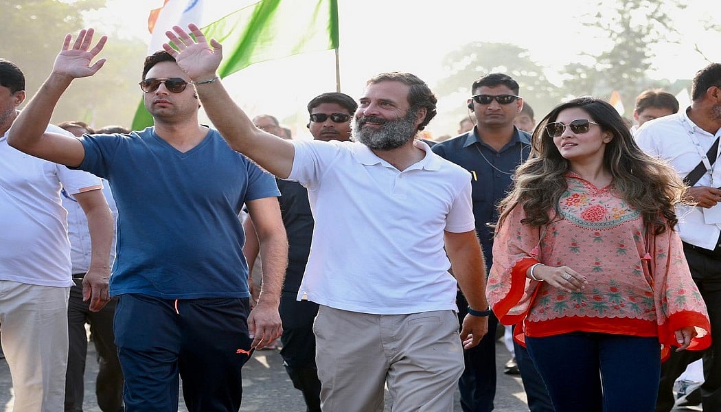 वीडियो: ‘भारत जोड़ो यात्रा’ में शामिल हुईं एक्ट्रेस रिया सेन, राहुल गांधी के साथ कदमताल करती आईं नजर  