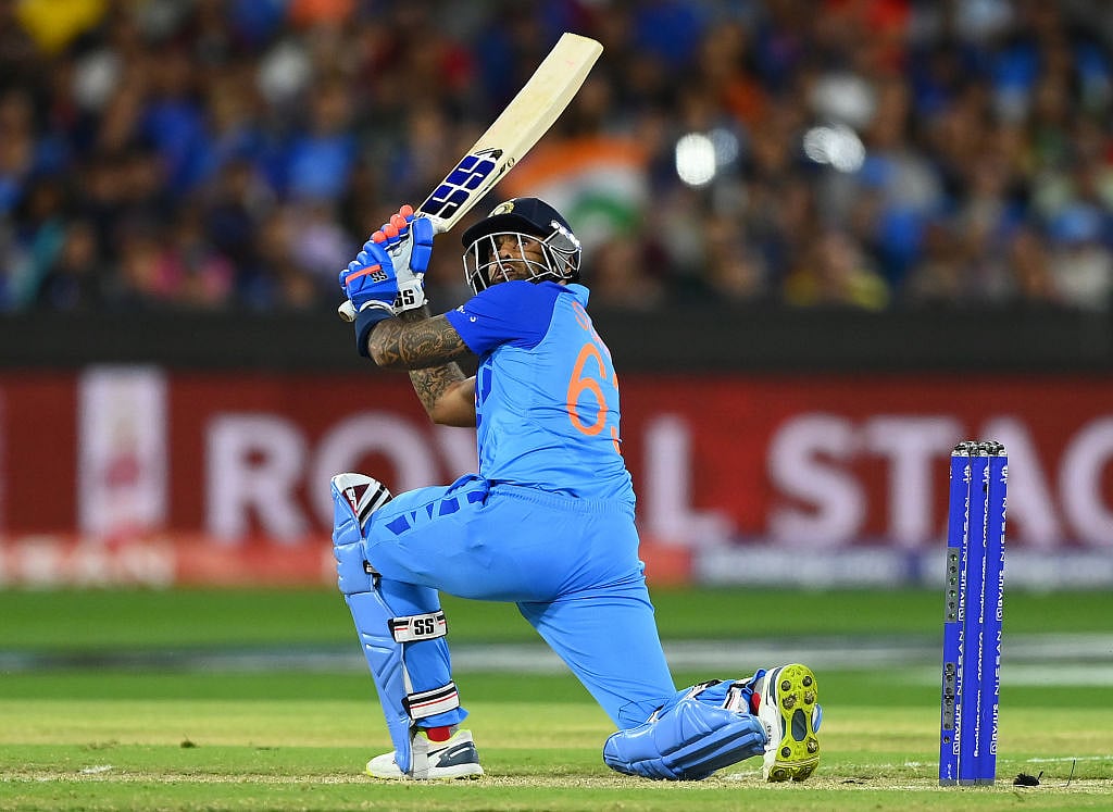T20 WC: डिविलियर्स बोले- सूर्यकुमार के साथ मेरी काफी समानताएं, लेकिन उन्हें 2-3 साल तक लगातार बेहतर करने की जरूरत