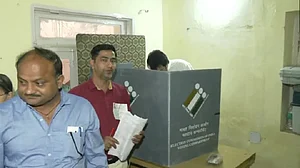 यूपी-बिहार समेत देश की 7 विधानसभा सीट पर उपचुनाव संपन्न, सबसे ज्यादा मुनुगोडे और सबसे कम अंधेरी में मतदान