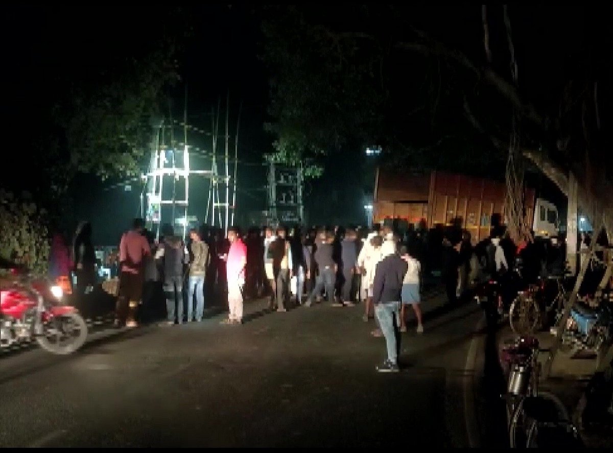 बड़ी खबर LIVE: बिहार के वैशाली में भीषण सड़क हादसा, ट्रक ने पूजा में शामिल लोगों को रौंदा, 8 की मौत