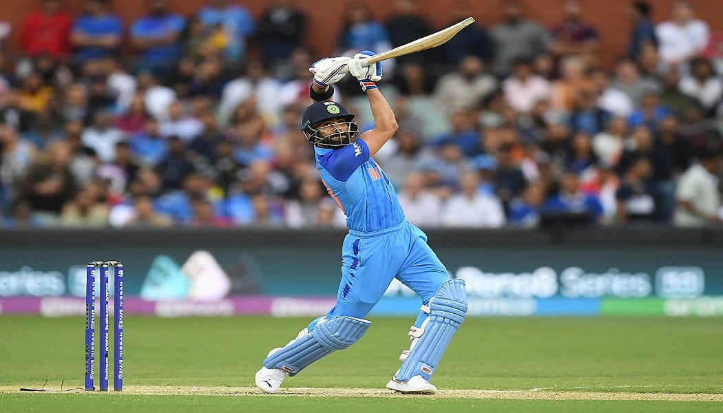 T20 World Cup दूसरा सेमीफाइनल: जमकर बोला कोहली-पांड्या का बल्ला, भारत ने इंग्लैंड को दिया 169 रनों का टारगेट