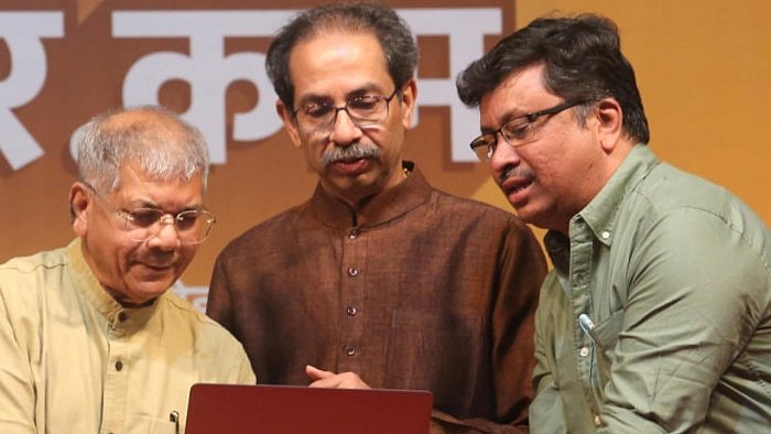 महाराष्ट्र में शिवसेना (उद्धव) का प्रकाश अम्बेडकर की पार्टी से गठबंधन, जानें बीजेपी के लिए क्यों है खतरे की घंटी?