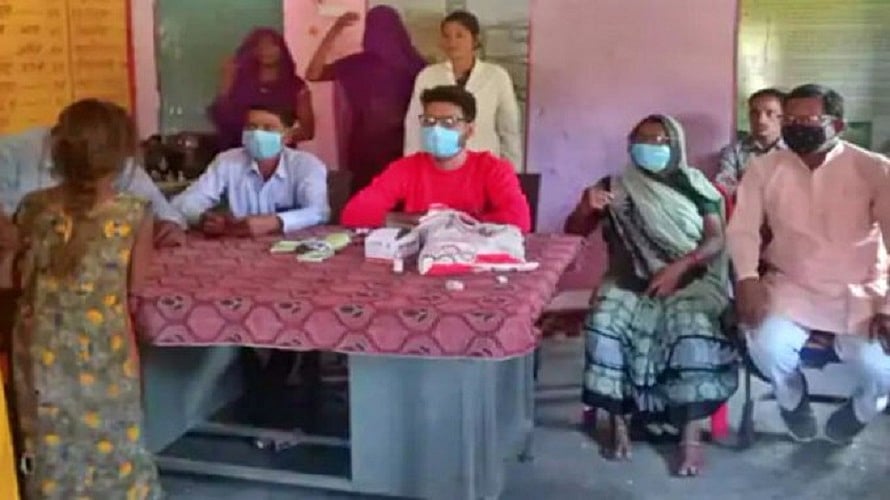 मध्य प्रदेश के टीकमगढ़ में भंडारे का खाना खाने से दो बच्चियों की मौत, 56 लोग बीमार, कई की हालत गंभीर