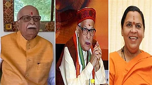 बाबरी मस्जिद गिराने के मामले में आडवाणी समेत सभी आरोपियों को राहत, बरी करने के फैसले के खिलाफ याचिका खारिज