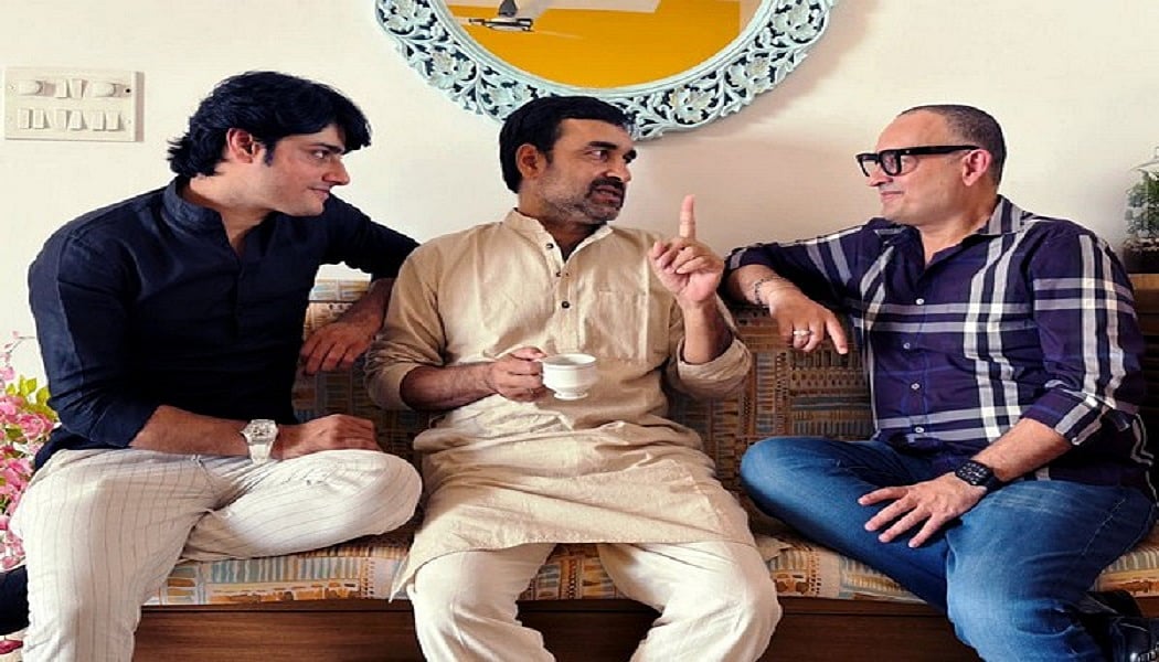 सिनेजीवन: अटल बिहारी वाजपेयी की बायोपिक में नजर आएंगे पंकज त्रिपाठी और 'गोविंदा नाम मेरा' में विक्की का नया लुक जारी 