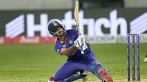 खेल की खबरें: T20 रैंकिंग में नंबर 1 तक कैसे पहुंचे सूर्यकुमार? खुद किया खुलासा और प्रज्ञानानंद-नंदीधा बने एशियाई चैंपियन