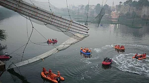 मोरबी पुल हादसे में नहीं जाती इतनी जानें, NDRF अधिकारी ने बताया- इतनी मौतों के पीछे क्या है वजह