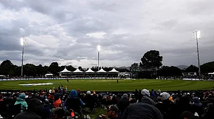 IND vs NZ: तीसरा वनडे मैच बारिश की वजह से रद्द, न्यूजीलैंड ने जीती सीरीज, भारतीय खिलाड़ियों का दिखा फ्लॉप शो