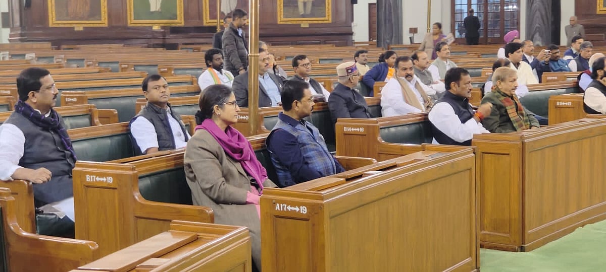 सोनिया गांधी ने चीन से टकराव पर जताई चिंता, संसद में की चर्चा की मांग, बोलीं- हर मोर्चे पर बुरी तरह फेल हुई सरकार