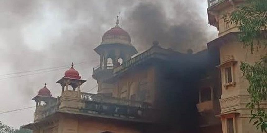 इलाहाबाद यूनिवर्सिटी में फायरिंग-आगजनी मामला: 43 गार्ड्स के खिलाफ FIR दर्ज, कल बवाल में कई छात्र हुए थे घायल