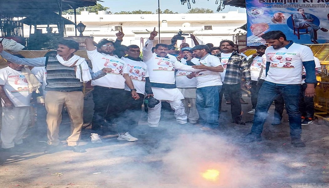 वीडियो: हिमाचल प्रदेश में शानदार जीत की ओर कांग्रेस, दिल्ली से शिमला तक जश्न में डूबे कार्यकर्ता 