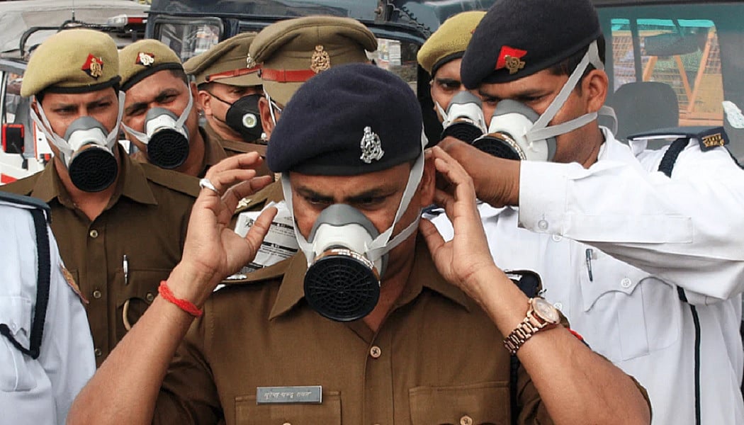 यूपी में कोरोना का अलर्ट: पुलिसकर्मियों के लिए मास्क और बूस्टर डोज जरूरी, बचाव को लिए जारी किया दिशा निर्देश